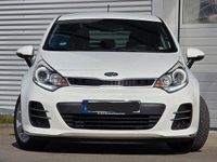 Gebraucht Kia Rio 84 PS (61 kW) 2016 Weiß Kleinwagen