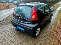 Gebraucht Peugeot 107 68 PS (50 kW) 2009 Schwarz Kleinwagen