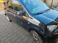 Gebraucht Renault Twingo Life 69 PS (50 kW) 2017 Schwarz Kleinwagen