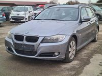 Gebraucht BMW 318 Comfort Edition 143 PS (105 kW) 2011 Grau Kombi