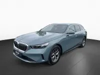 Second-hand BMW 520 Comfort Edition 197 CP (144 kW) 2025 Verde Break
