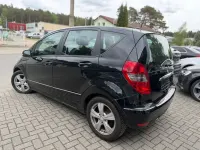 Gebraucht Mercedes A180 109 PS (80 kW) 2011 Schwarz Limousine