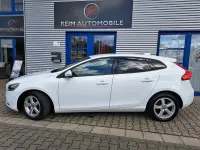 Gebraucht Volvo V40 You! 120 PS (88 kW) 2014 Ice white Limousine