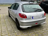 Gebraucht Peugeot 206 75 PS (55 kW) 2009 Silber Kleinwagen