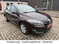 Gebraucht Renault Mégane Authentique 110 PS (80 kW) 2015 Braun Limousine