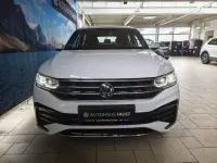 Gebraucht VW Tiguan R-line 150 PS (110 kW) 2023 Weiß SUV