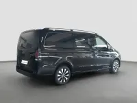 Gebraucht Mercedes Vito 190 PS (139 kW) 2026 Obsidianschwarz metallic Van