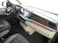 Gebraucht VW Multivan Style 150 PS (110 kW) 2025 Grau Van