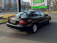 Gebraucht Mercedes E300 Avantgarde 211 PS (155 kW) 2008 Schwarz Limousine