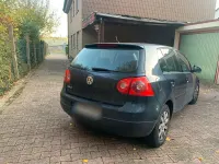 Gebraucht VW Golf V 75 PS (55 kW) 2005 Blau Kleinwagen