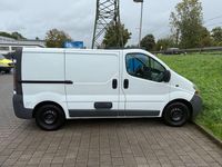 Gebraucht Renault Trafic 82 PS (60 kW) 2006 Weiß Van / Kleinbus