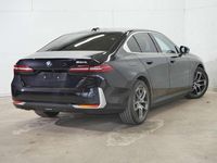 Gebraucht BMW 530e 299 PS (219 kW) 2024 Saphirschwarz metallic Limousine