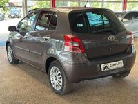 Gebraucht Toyota Yaris Edition 99 PS (72 kW) 2011 Grau Kombi