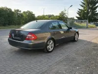 Gebraucht Mercedes E500 Avantgarde 306 PS (225 kW) 2005 Grau Limousine