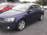 Gebraucht VW Jetta Comfortline 105 PS (77 kW) 2011 Blau Limousine