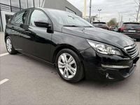 Gebraucht Peugeot 308 Access 125 PS (91 kW) 2014 Schwarz Kleinwagen