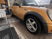 Gebraucht Mini Cooper 90 PS (66 kW) 2003 Gold Kleinwagen