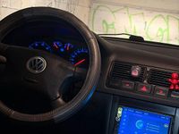 Gebraucht VW Golf IV 105 PS (77 kW) 2000 Silber Kleinwagen