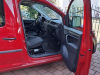 Second-hand VW Caddy Maxi 110 CP (80 kW) 2017 Roșu Monovolum