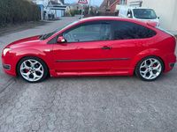Gebraucht Ford Focus ST 140 PS (102 kW) 2005 Rot Coupé