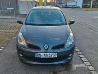 Gebraucht Renault Clio II 88 PS (64 kW) 2006 Grau Kleinwagen