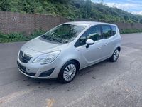 Gebraucht Opel Meriva Edition 101 PS (74 kW) 2010 Silber Van / Kleinbus