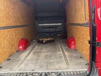 Gebraucht VW Crafter 163 PS (119 kW) 2016 Rot Van