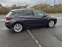 Gebraucht Opel Astra Dynamic 125 PS (91 kW) 2015 Schwarz Limousine