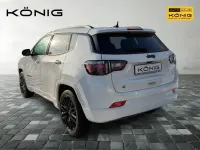 Usado Jeep Compass Altitude 131 HP (96 kW) 2023 Branco SUV