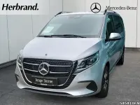 Gebraucht Mercedes V300 Style 237 PS (174 kW) 2024 Silber Van / Kleinbus