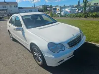 Gebraucht Mercedes C180 143 PS (105 kW) 2004 Weiß Limousine