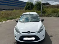Gebraucht Ford Fiesta 59 PS (43 kW) 2012 Weiß Kleinwagen