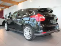 Używany Ford Focus Titanium 150 KM (110 kW) 2011 Czarny Sedan/Limuzyna