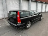 Używany Volvo V70 250 KM (183 kW) 2002 Czarny Kombi