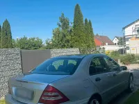 Gebraucht Mercedes C180 129 PS (94 kW) 2001 Silber Limousine