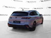Neu Peugeot 308 GT 131 PS (96 kW) 2026 Lackierung okenitweiss/typ aussenverkleidung metalliclackierung Kombi