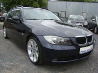 Gebraucht BMW 320 177 PS (130 kW) 2008 Blau metallic Kombi