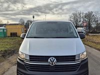 Gebraucht VW Transporter 150 PS (110 kW) 2021 Silber Van