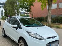 Gebraucht Ford Fiesta 65 PS (47 kW) 2009 Weiß Kleinwagen