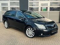 gebraucht Toyota Avensis Executive/Leder/Xenon/Mem/Shz/Pano/Temp