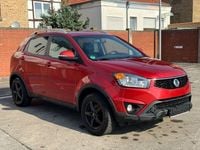 Gebraucht SsangYong Korando 175 PS (128 kW) 2014 Rot SUV