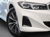 Gebraucht BMW 320 Shadowline 190 PS (139 kW) 2023 Alpinweiss iii Kombi
