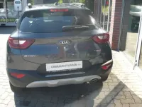 Gebraucht Kia Stonic Spirit 120 PS (88 kW) 2017 Grau SUV