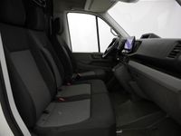 Gebraucht VW Crafter 177 PS (130 kW) 2025 Weiss Van