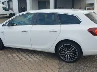 Gebraucht Opel Astra 165 PS (121 kW) 2013 Weiß Kombi