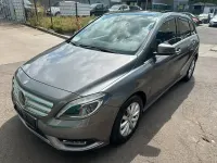 Gebraucht Mercedes B200 136 PS (100 kW) 2014 Grau Kleinwagen