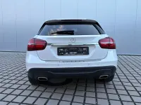 Gebraucht Mercedes GLA250 Urban 211 PS (155 kW) 2019 Weiß SUV