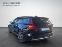 Gebraucht Volvo V60 Plus 455 PS (334 kW) 2023 Onyx black / metallic Kombi