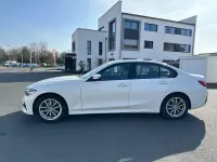 Gebraucht BMW 320 184 PS (135 kW) 2019 Weiß Limousine