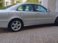 Gebraucht Mercedes E200 184 PS (135 kW) 2007 Silber Limousine